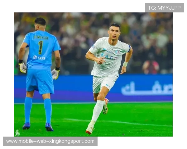 吉达联合对阵利雅得胜利 C罗科曼登场 本泽马坎特首发亮相 吉达联合对阵利雅得胜利 C罗科曼登场 本泽马坎特首发亮相