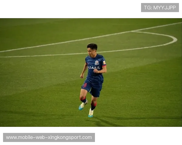 申花战术遭质疑:谢鹏飞+戴伟浚健康却不出场,引发球迷热议 申花战术遭质疑:谢鹏飞+戴伟浚健康却不出场,引发球迷热议