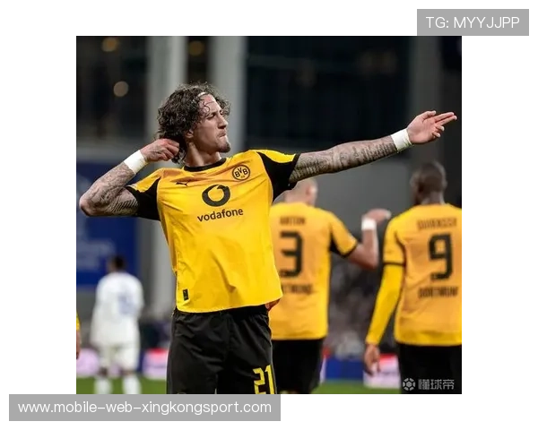 多特青训前锋替补登场上演关键绝杀，未来可期