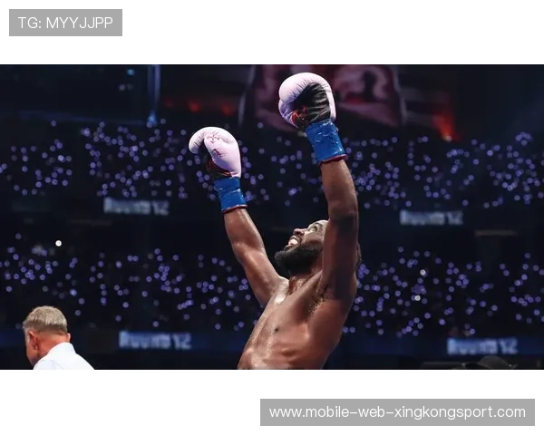 拳击擂台上，谁会成为下一个无可撼动的王？